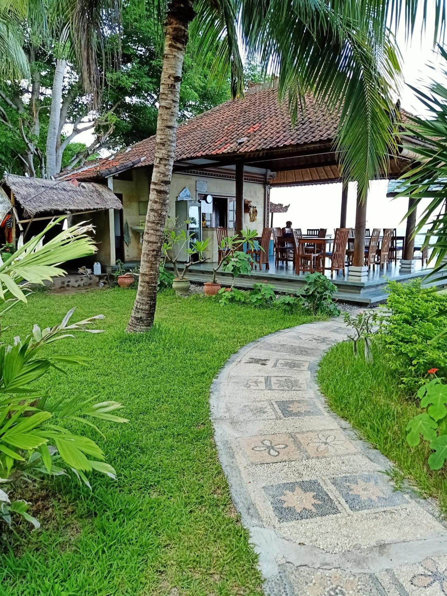 Ganesha Amed Hotel Szoba fotó
